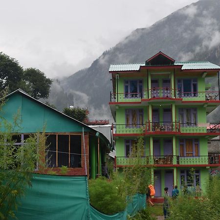Shiva Moon Hotel Tosh Exterior photo